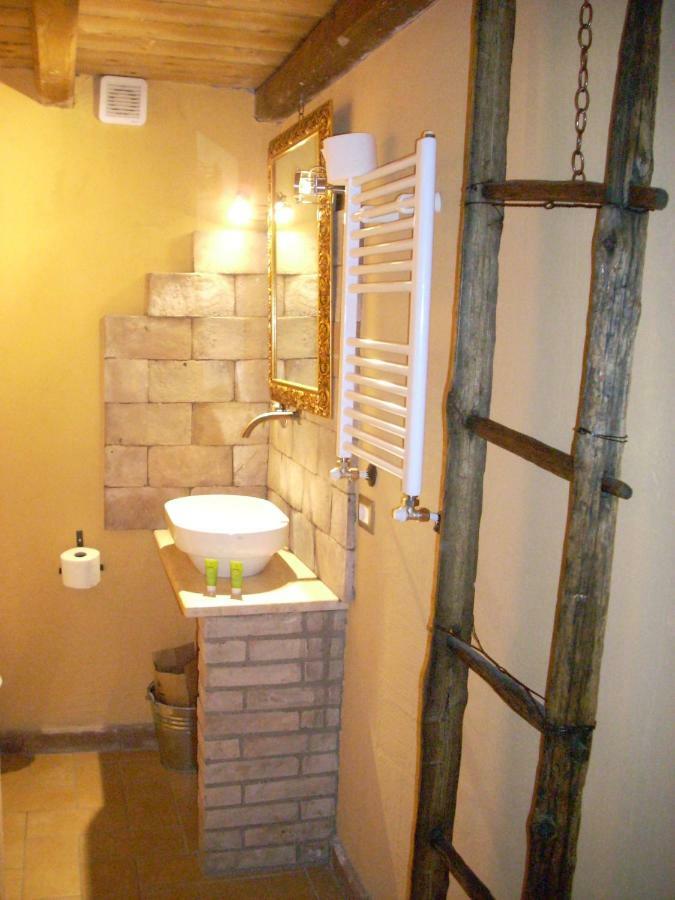 Agriturismo Le Roghete 아쿠아펜덴테 외부 사진